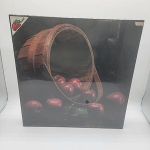 Orchard Harvest 550 Piece Puzzle  Vintage